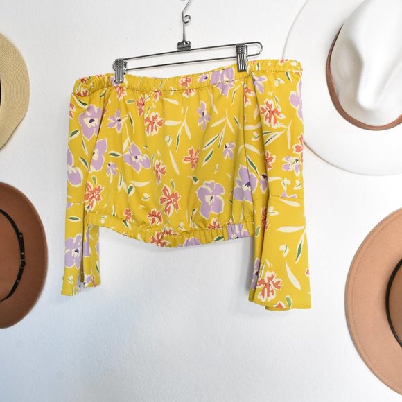 BCBG Floral Bell Sleeve Off-the-shoulder Crop Top - Picture 4 of 6